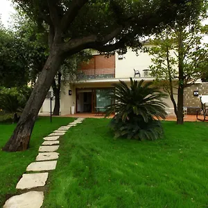 villa-vanessa-fregenae.it-romehotels.com/